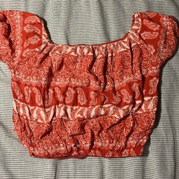 Cropped top - Picture 2 of 2